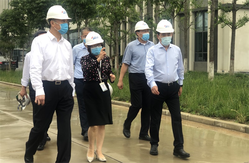 陕西省省长刘国钟注西安市市长李明远一行调研高陵优德唯一官网产业园