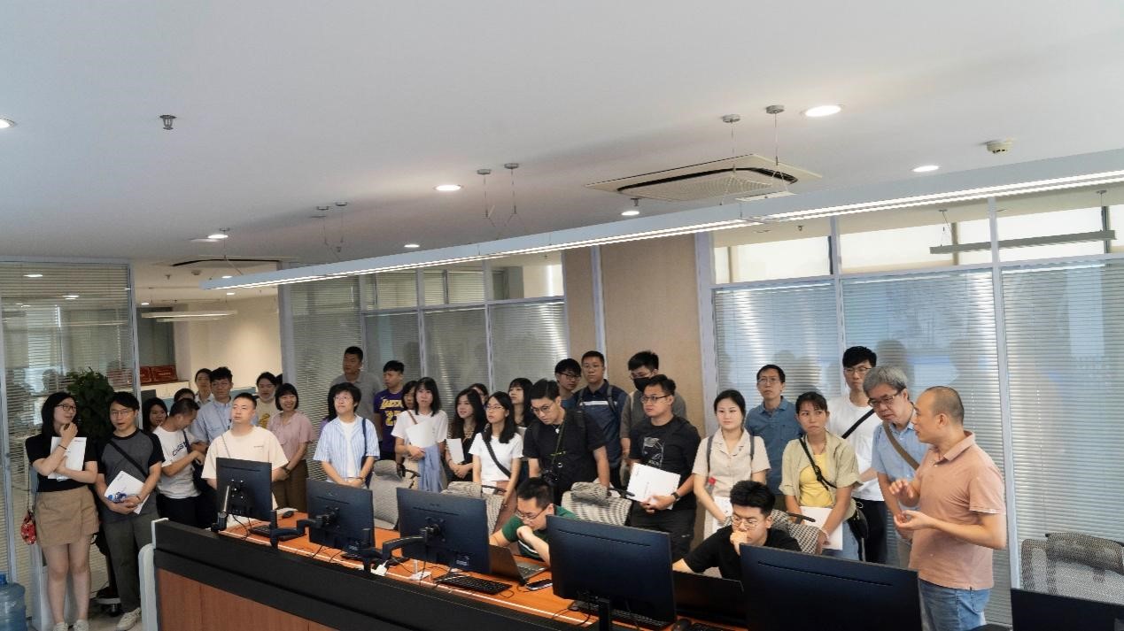 澳门汗青老师国情研建班光临优德唯一官网科技参观调查