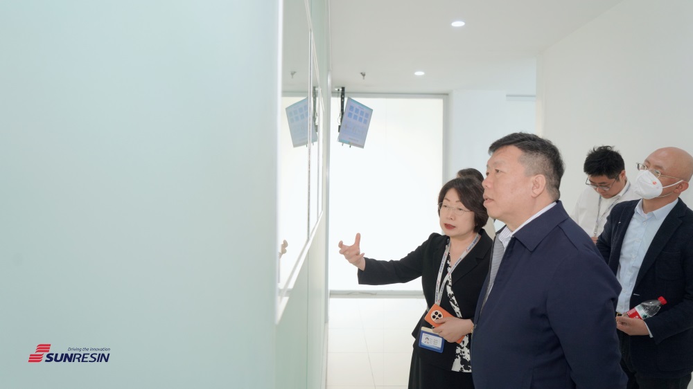 中国上市公司协会党委书记柳磊一行光临优德唯一官网科技调研领导